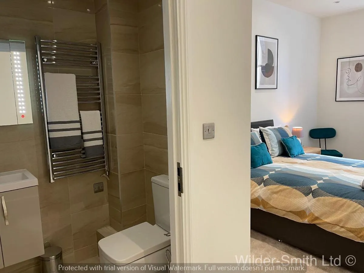 Central Nottingham Gem - Luxurious 2-Bed Apartment